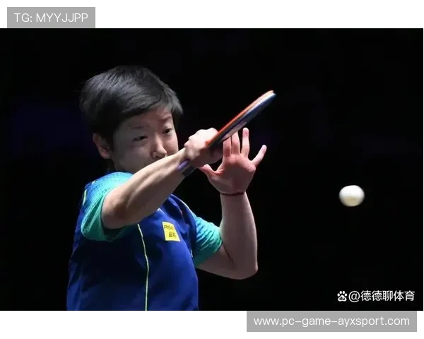 世界冠军被粉丝撞飞：场上荣耀与场下意外的奇妙碰撞