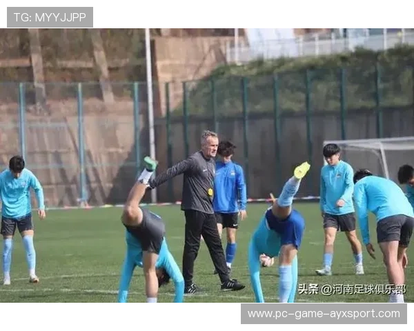 俱乐部推出青训教练员职业发展计划稳定人才队伍，青训教练是什么意思