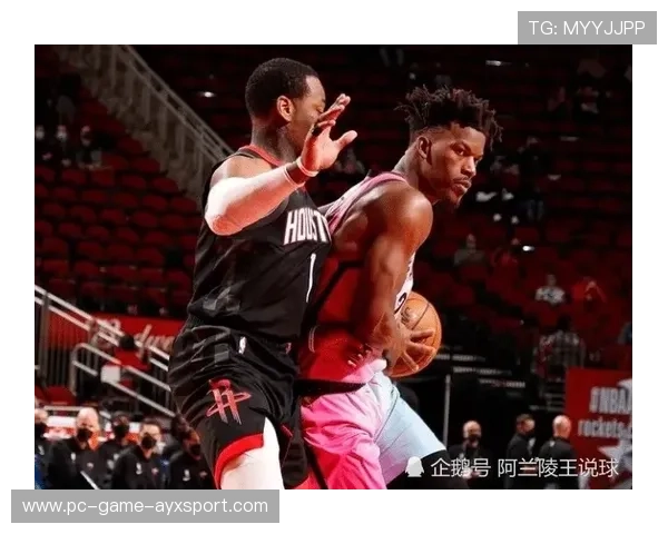 中后卫在训练中练习“压迫回撤”节奏，防线更具弹性