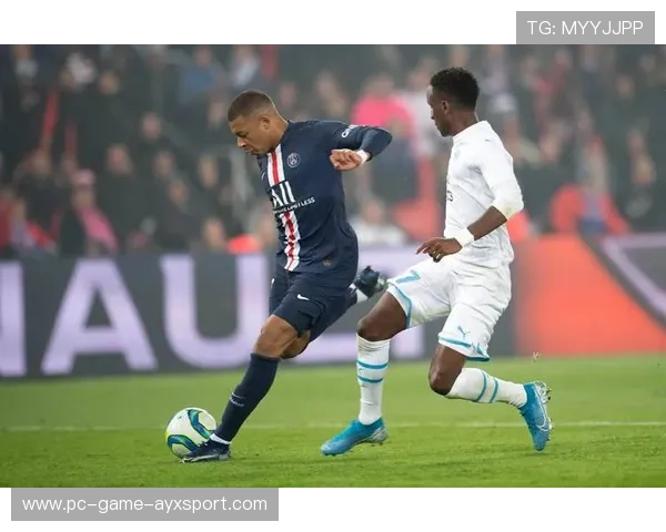 法甲巴黎中路突然爆发,终场前定胜负